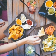 Zákazník – restaurace, veřejné stravování, potraviny